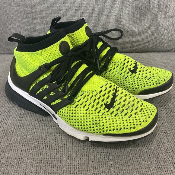 Nike Air Presto Flyknit Ultra Volt black and white mens size 9.5 - Picture 3 of 9